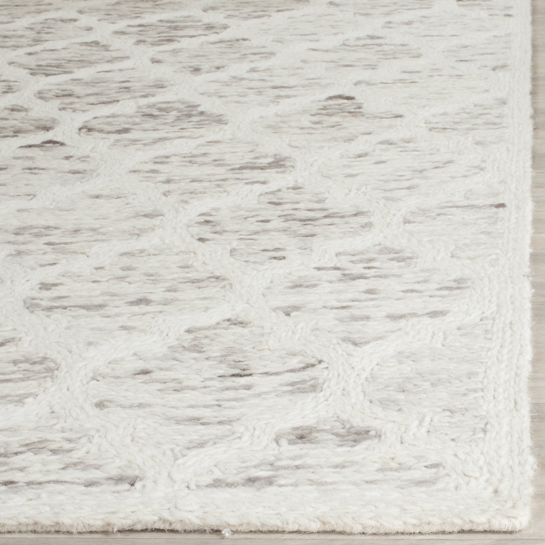 Handmade Grey / Ivory Rug