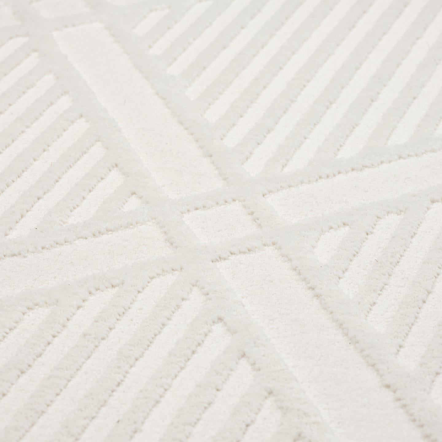 Geometric Diamond Shaped Cream 8X10 Area Rug