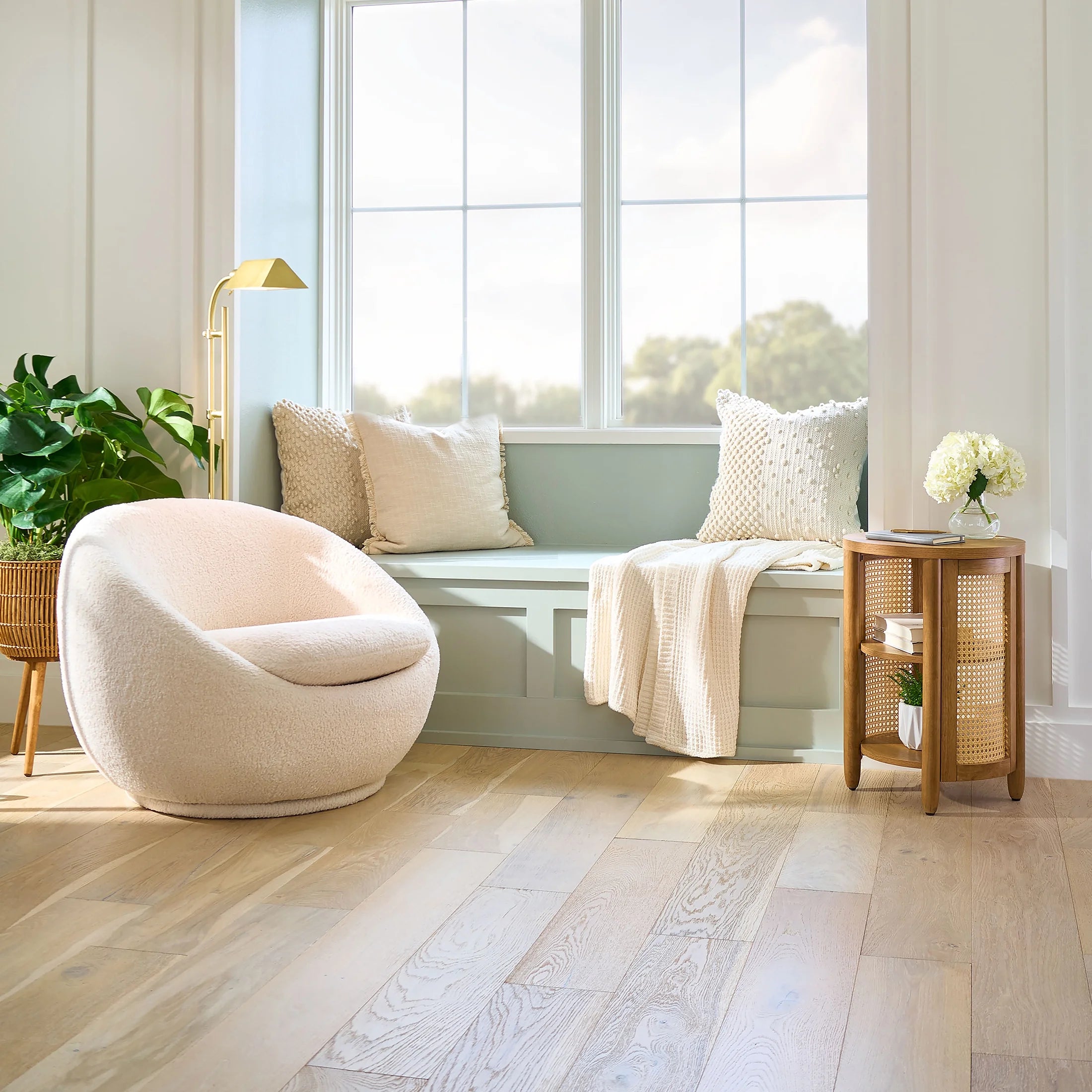 Mira Swivel Accent Chair, Cream Shearling