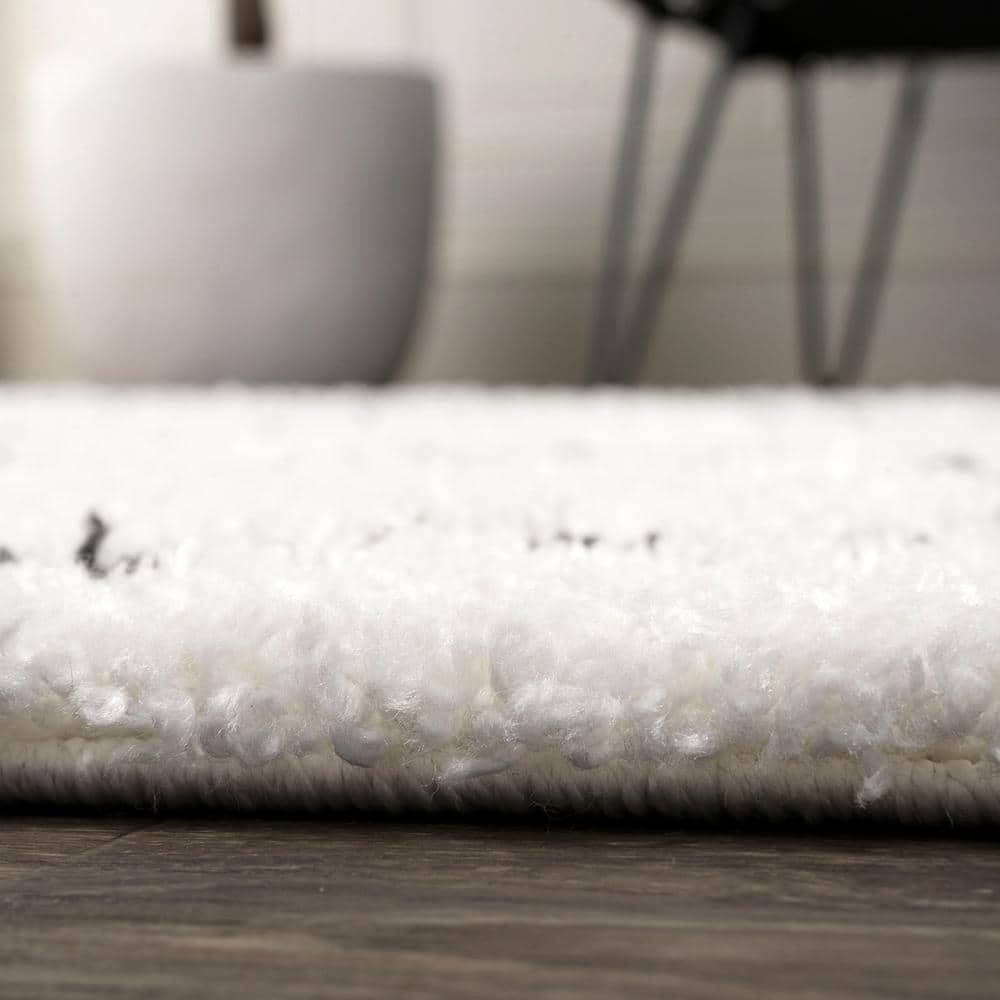Moroccan Diamond Shag White/Gray 8 Ft. X 10 Ft. Area Rug
