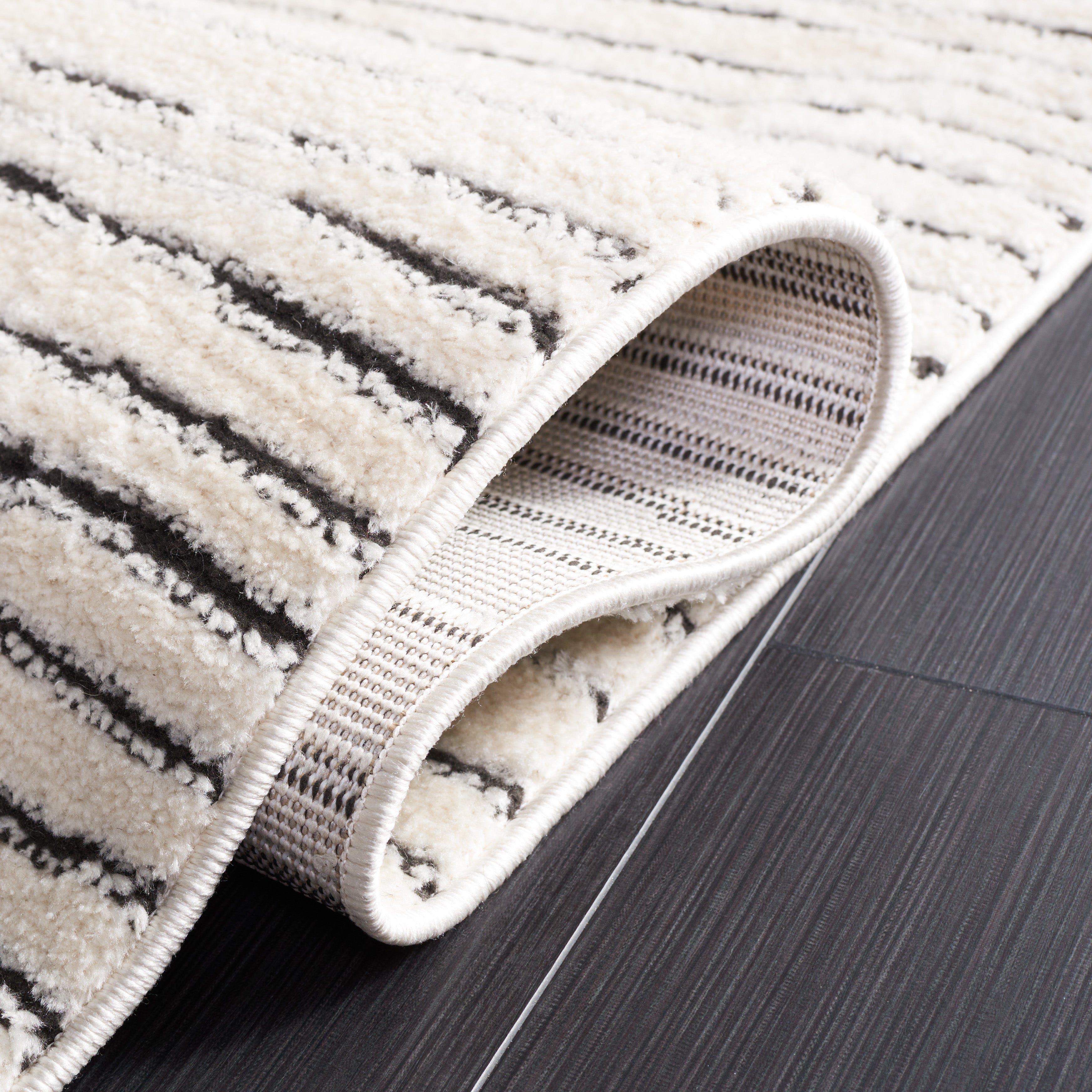 Modern Area Rug, Ivory/Black, 8' X 10'