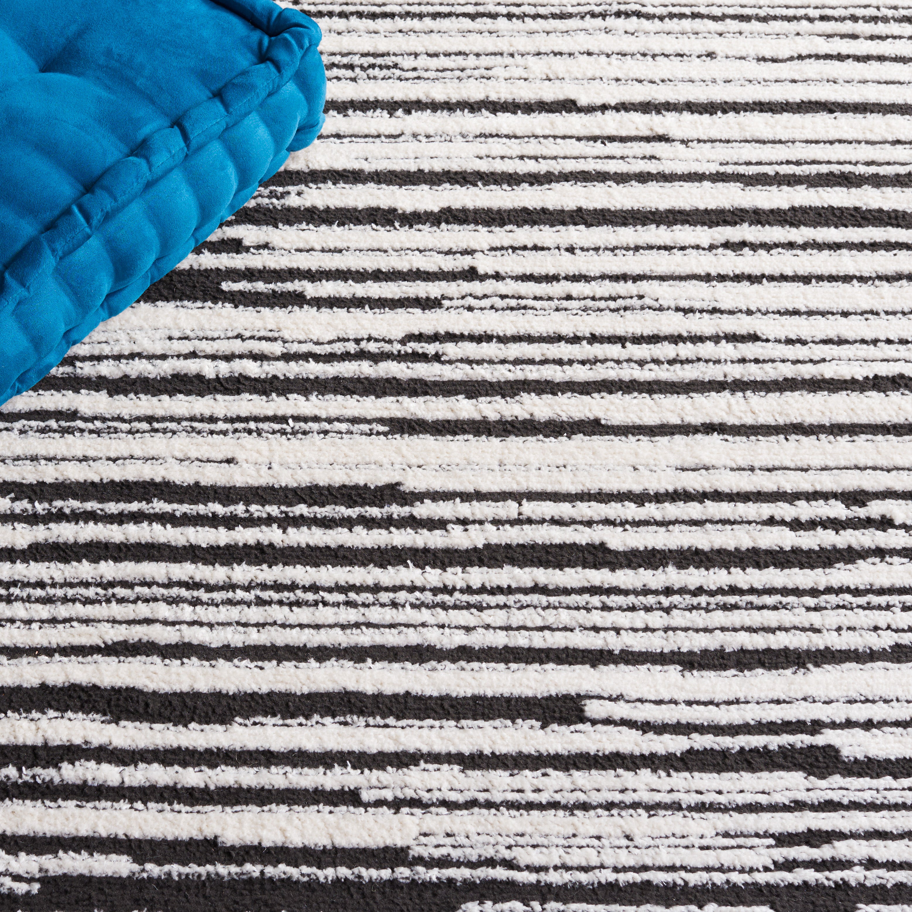 Melody Modern Area Rug, Ivory/Black, 8' X 10'