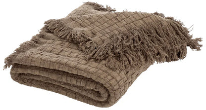 Inaya Throw