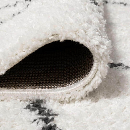 Moroccan Diamond Shag White/Gray 8 Ft. X 10 Ft. Area Rug