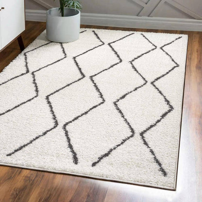 Moroccan Diamond Shag White/Gray 8 Ft. X 10 Ft. Area Rug